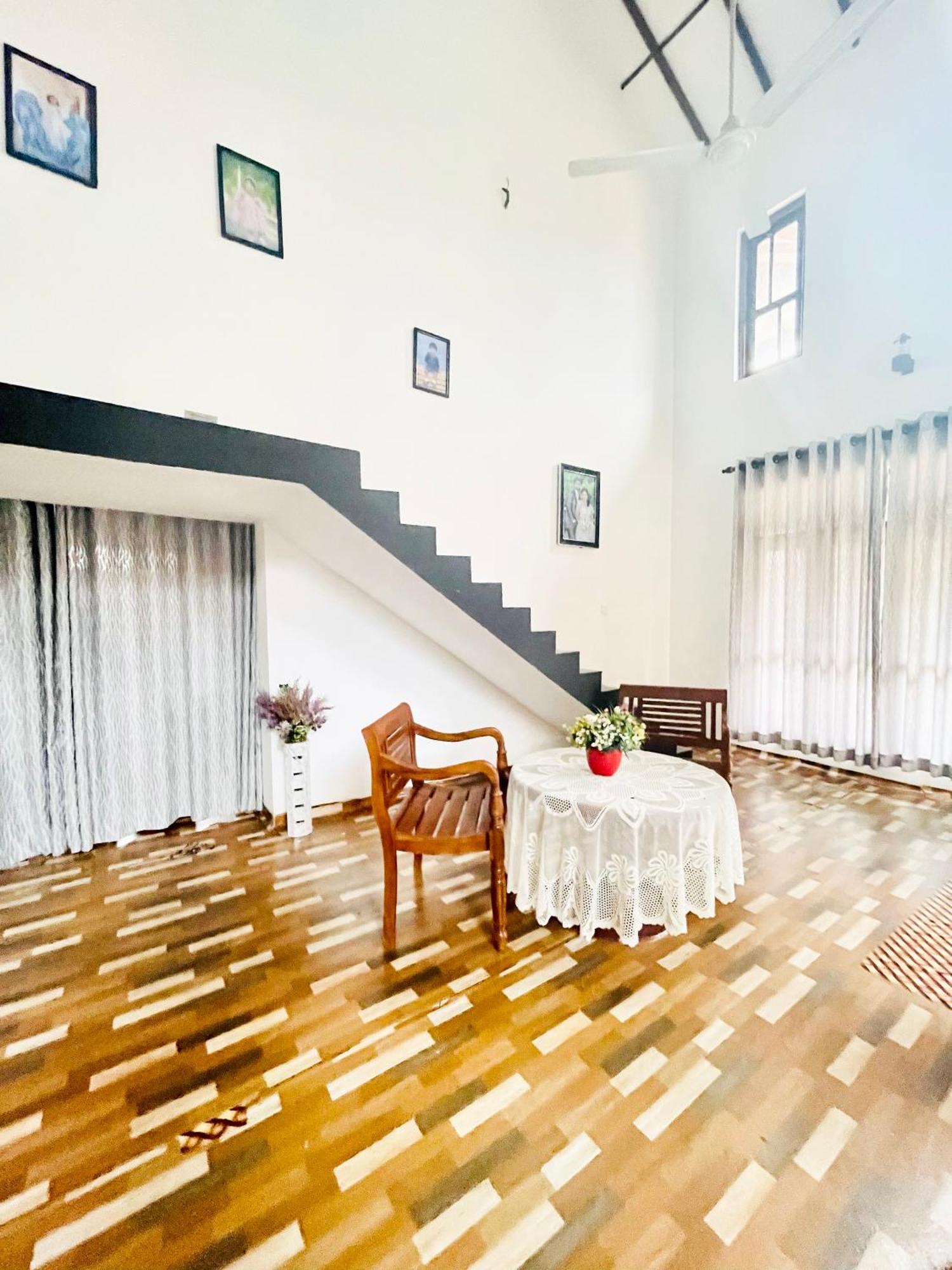 Sebastian Family Villa Негомбо Экстерьер фото